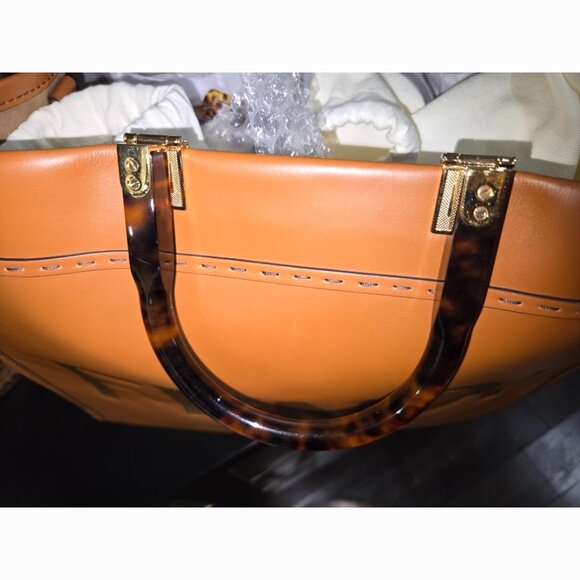 Pristine Authentic Fendi Roma Satchel - Picture 3 of 12